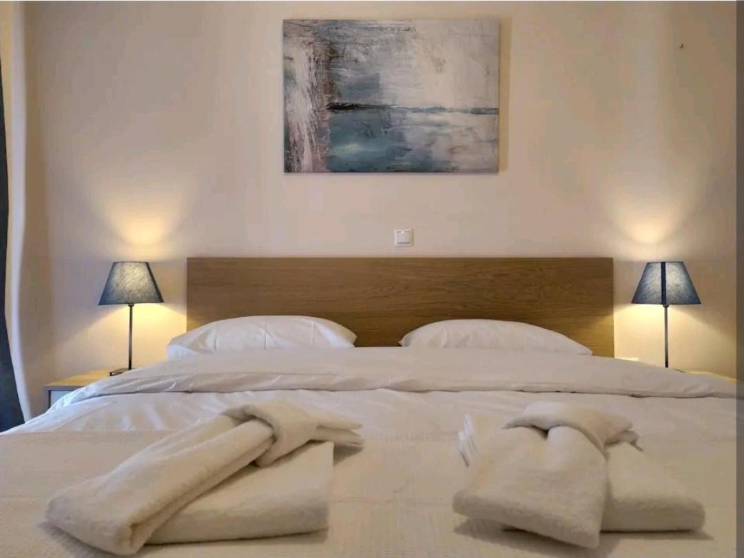 Stylish -Modern Apartment Heart Of Marousi Athens Exterior photo